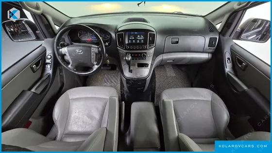 HYUNDAI STAREX VAN 5-SEATER