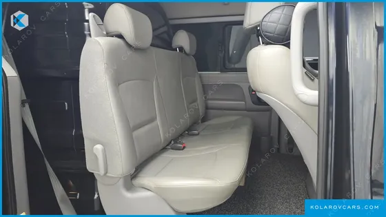 HYUNDAI STAREX VAN 5-SEATER