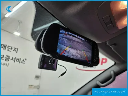 HYUNDAI STAREX 5-SEATER VAN