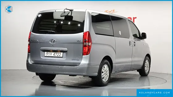 HYUNDAI STAREX VAN 3-SEATER