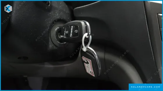 HYUNDAI STAREX VAN 3-SEATER