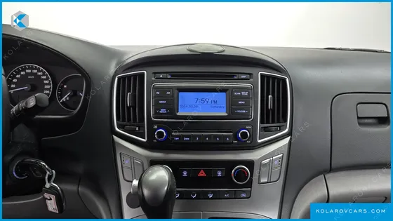 HYUNDAI STAREX VAN 3-SEATER