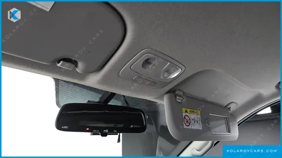 HYUNDAI STAREX VAN 3-SEATER