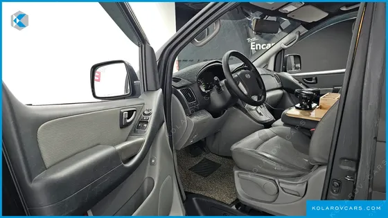 HYUNDAI STAREX CAMPING CAR