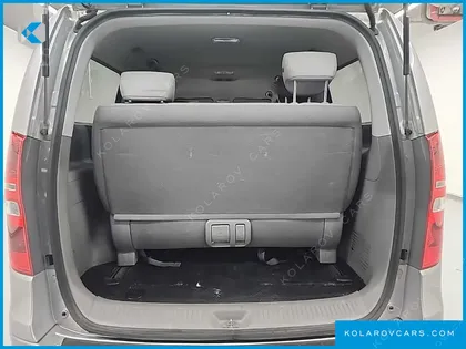 HYUNDAI STAREX 4WD WAGON 12-SEATER