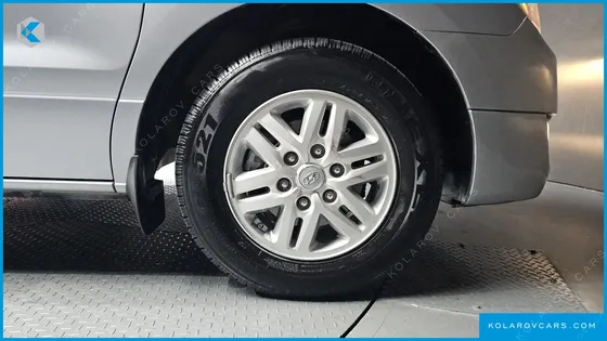 HYUNDAI STAREX 12-SEATER LPI WAGON