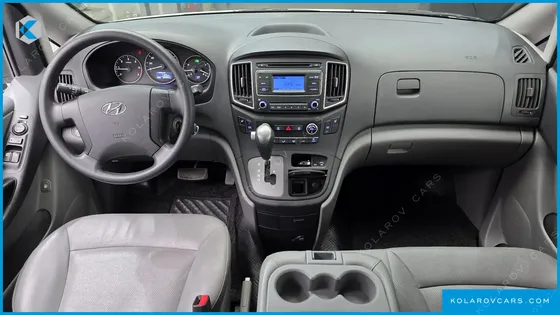 HYUNDAI STAREX WAGON 12-SEATER