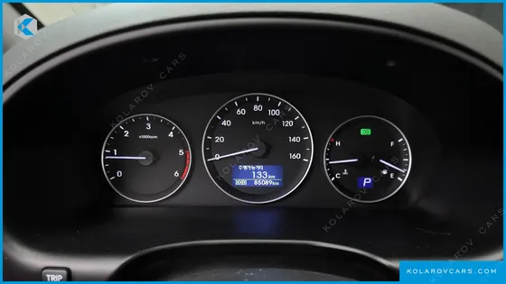 HYUNDAI STAREX WAGON 12-SEATER