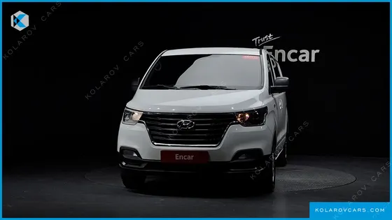 HYUNDAI STAREX VAN 5-SEATER