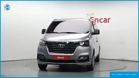 HYUNDAI STAREX VAN 5-SEATER
