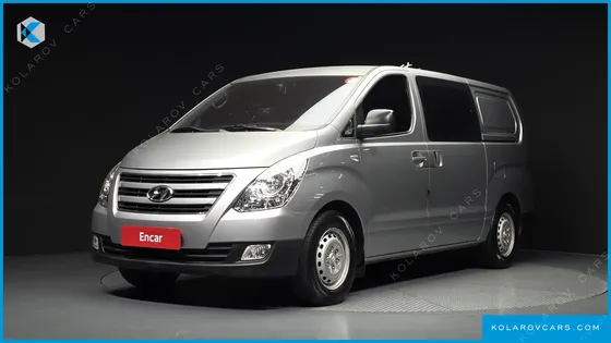 HYUNDAI STAREX 5-SEATER VAN