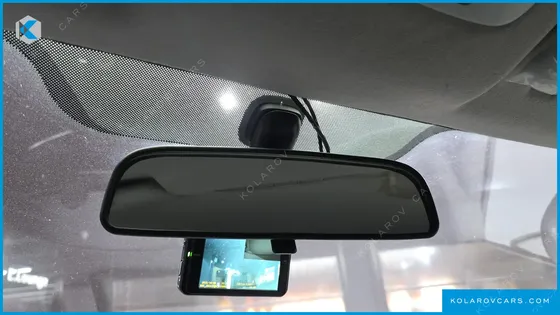 HYUNDAI STAREX 5-SEATER VAN