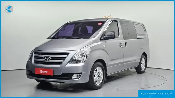 HYUNDAI STAREX 5-SEATER VAN