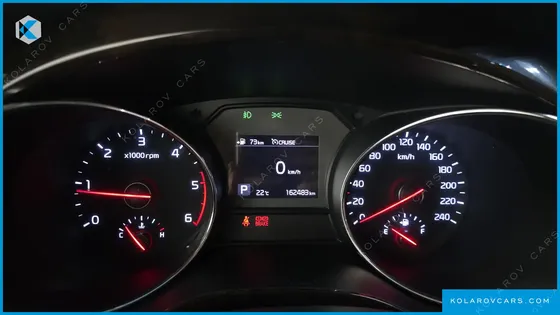 KIA CARNIVAL 9-SEATER PRSTIGE