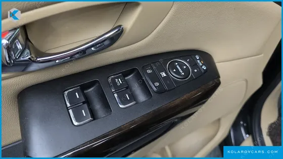 KIA CARNIVAL 9-SEATER PRSTIGE
