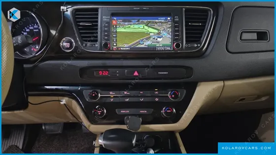 KIA CARNIVAL 9-SEATER PRSTIGE