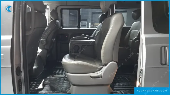 HYUNDAI STAREX 11-SEATER WAGON HVX