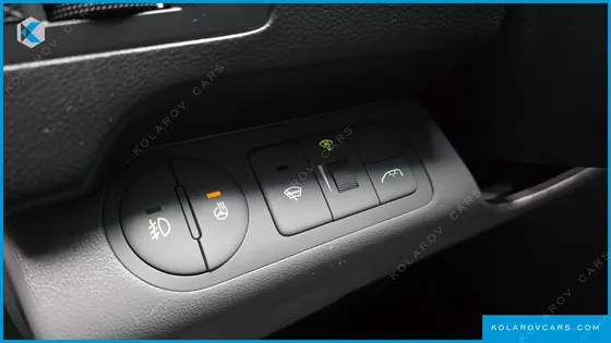 HYUNDAI STAREX 11-SEATER WAGON HVX