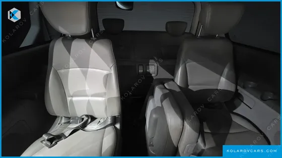 HYUNDAI STAREX 11-SEATER WAGON HVX