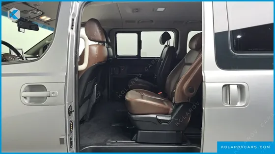 HYUNDAI STAREX 4WD URBAN 9-SEATER