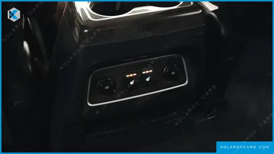 HYUNDAI STAREX 4WD URBAN 9-SEATER