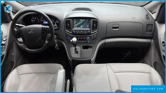 HYUNDAI STAREX WAGON 12-SEATER