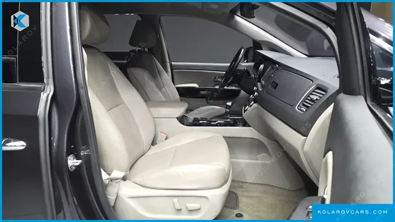 KIA CARNIVAL GASOLINE 9-SEATER PRESTIGE