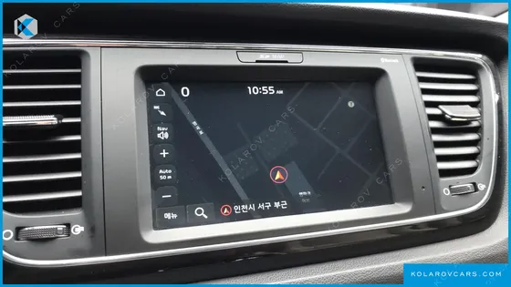 KIA CARNIVAL GASOLINE 9-SEATER PRESTIGE