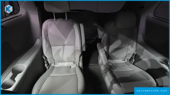 KIA CARNIVAL GASOLINE 9-SEATER PRESTIGE