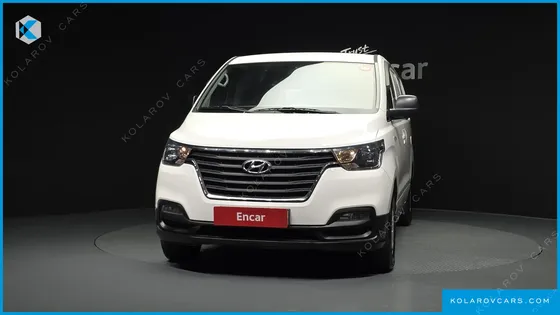 HYUNDAI STAREX VAN 3-SEATER