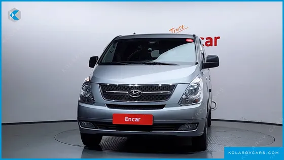 HYUNDAI STAREX 3-SEATER VAN