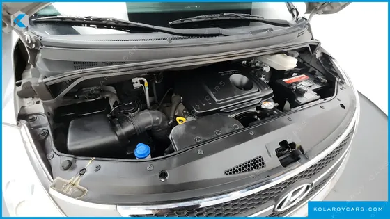 HYUNDAI STAREX 3-SEATER VAN