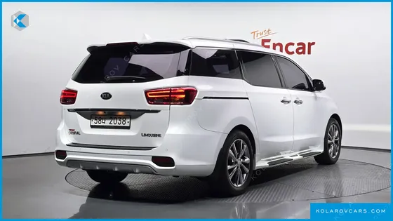 KIA CARNIVAL 7-SEATER LIMOUSINE