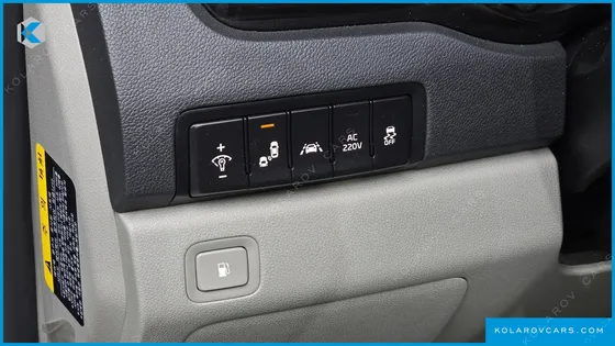 KIA CARNIVAL 7-SEATER LIMOUSINE
