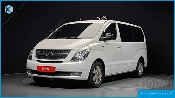 HYUNDAI STAREX 5-SEATER VAN