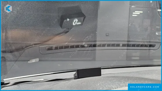 HYUNDAI STAREX 5-SEATER VAN