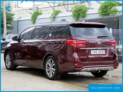 KIA CARNIVAL 7-SEATER LIMOUSINE