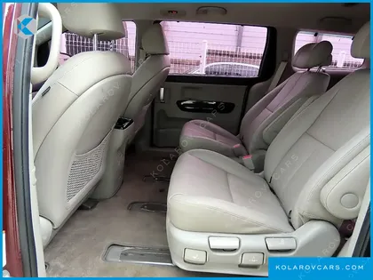 KIA CARNIVAL 7-SEATER LIMOUSINE