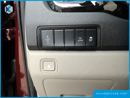KIA CARNIVAL 7-SEATER LIMOUSINE