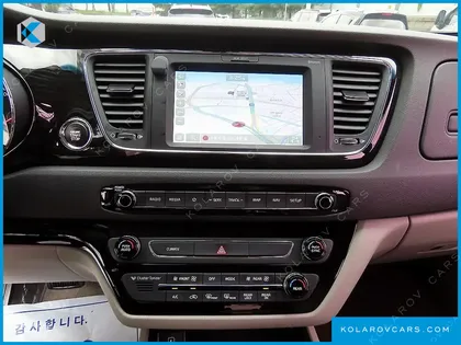 KIA CARNIVAL 7-SEATER LIMOUSINE