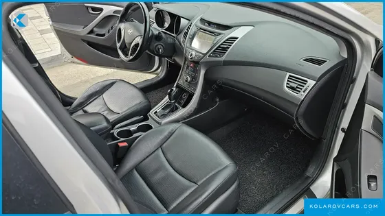 HYUNDAI ELANTRA (AVANTE) 1.6 GDI SMART