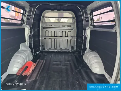 HYUNDAI STAREX 5-SEATER VAN