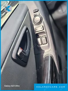 HYUNDAI STAREX 5-SEATER VAN