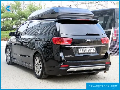 KIA CARNIVAL 9-SEATER HI-LIMOUSINE