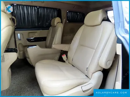 KIA CARNIVAL 9-SEATER HI-LIMOUSINE