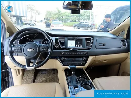 KIA CARNIVAL 9-SEATER HI-LIMOUSINE