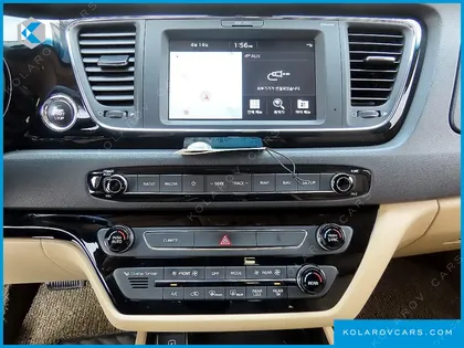 KIA CARNIVAL 9-SEATER HI-LIMOUSINE