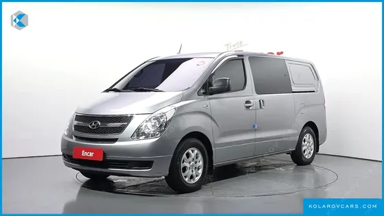 HYUNDAI STAREX 5-SEATER VAN