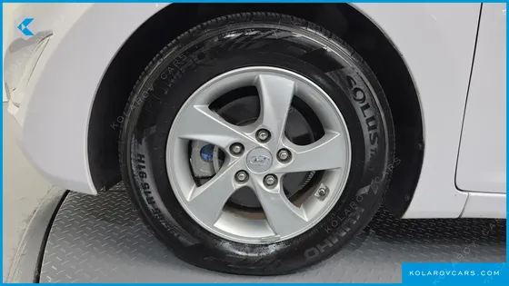 HYUNDAI ELANTRA (AVANTE) 1.6 GDI SMART