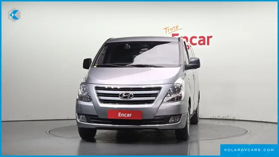 HYUNDAI STAREX 3-SEATER VAN
